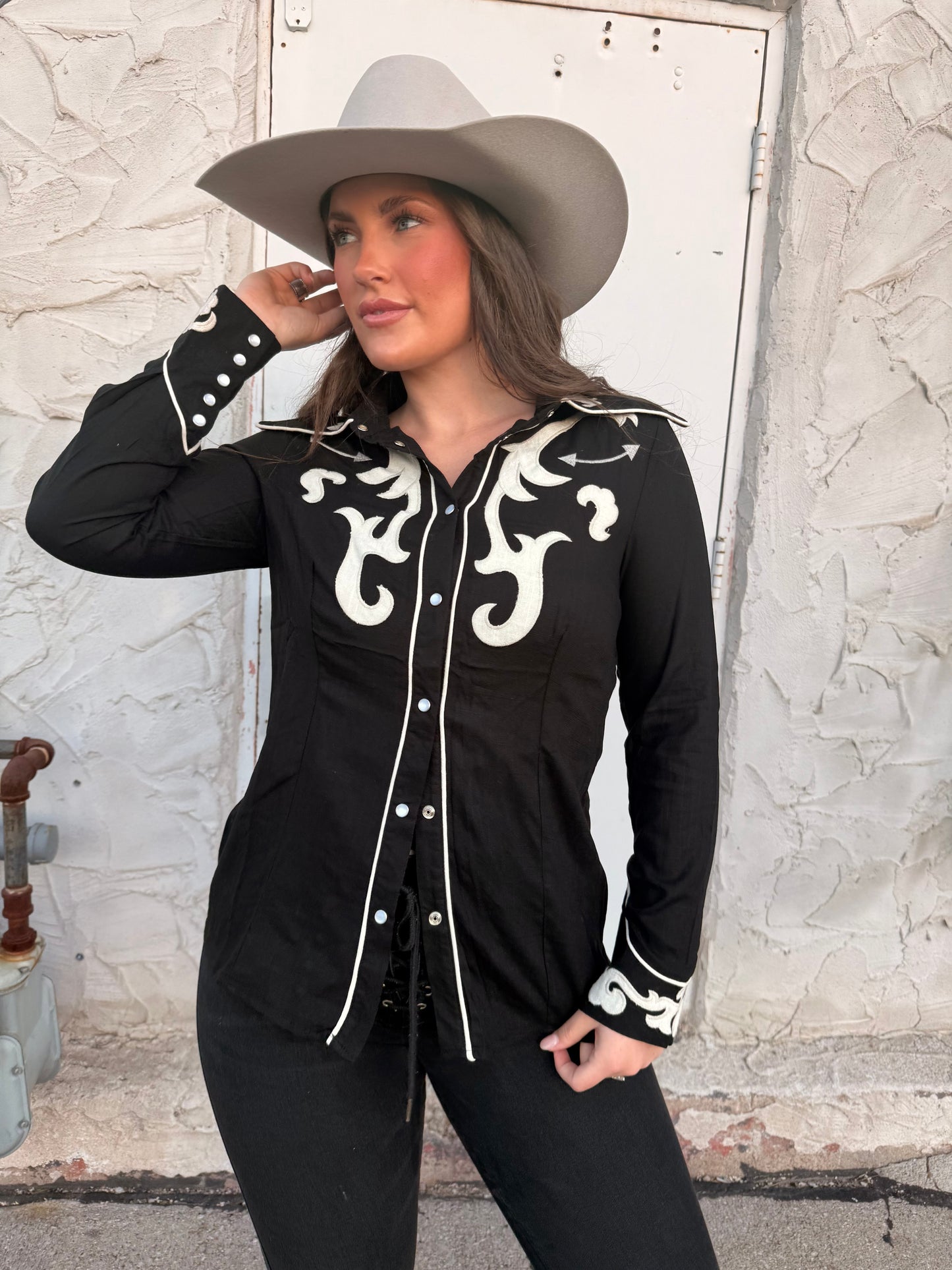 THE WESTERN CONTRAST SHIRT