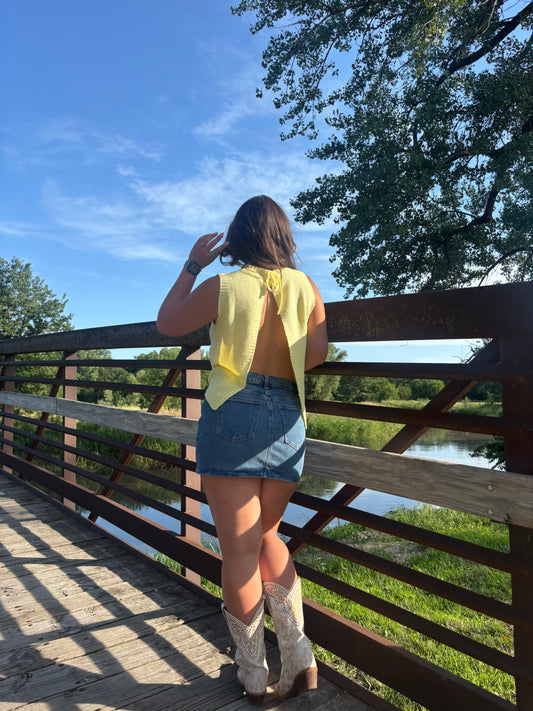 BUTTER YELLOW TOP