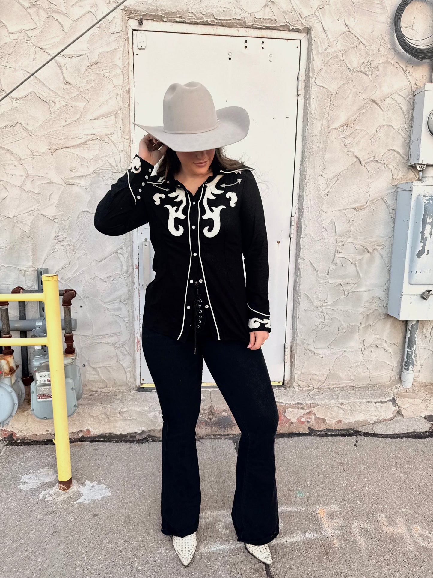 THE WESTERN CONTRAST SHIRT