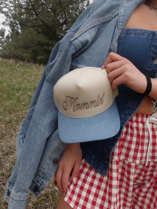 Mommin’ Trucker